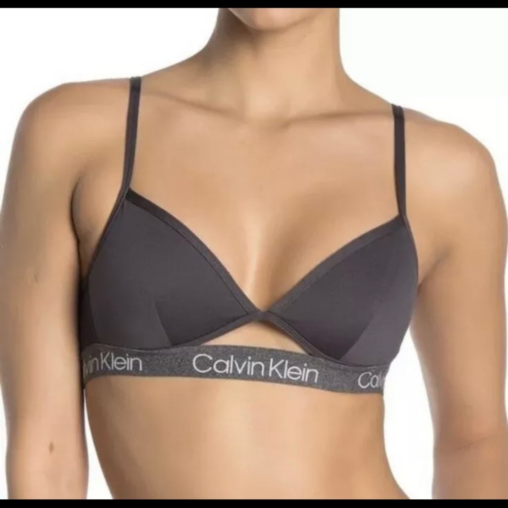 Calvin Klein Lightly lined Triangle bra